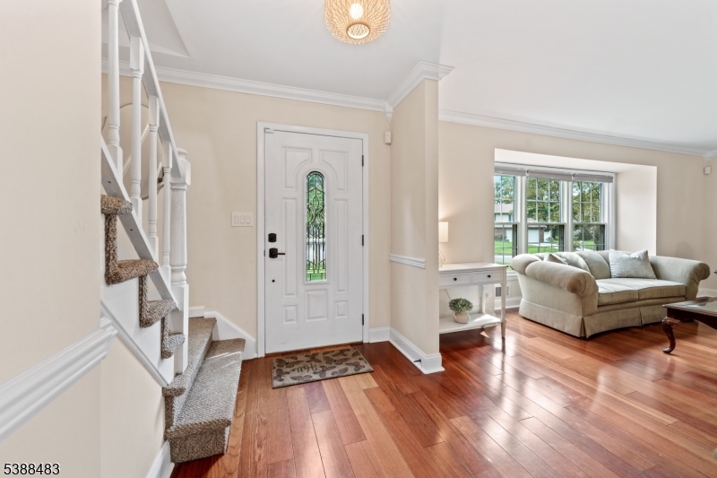 ENTRANCE FOYER