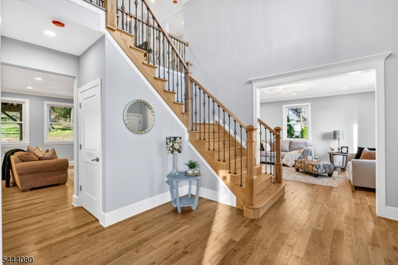 1395 Washington Valley