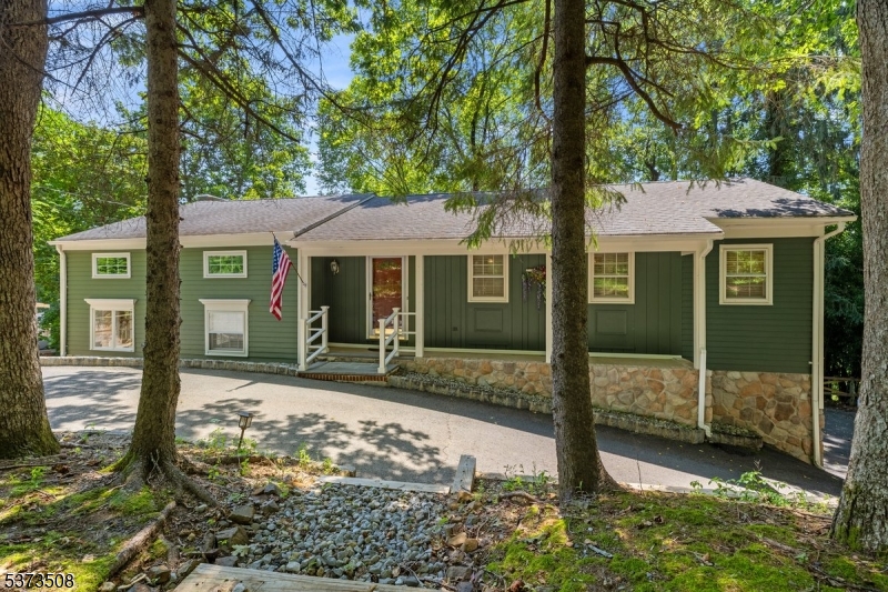 731 Long Hill Road