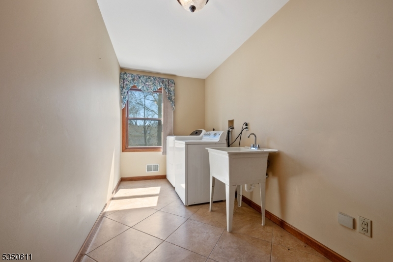 Laundry/Mudroom