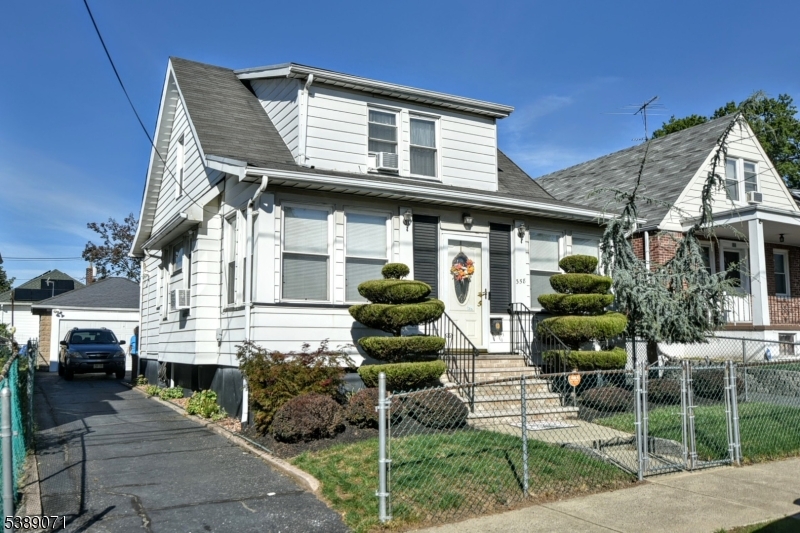 Charming Colonial