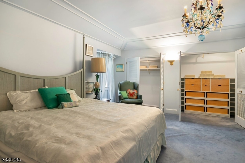 Master Suite Double Closet
