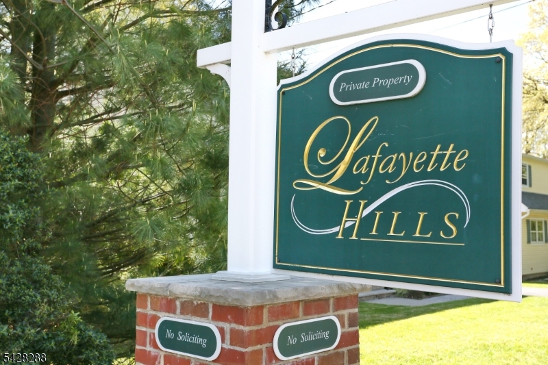 Lafayette Hills Community