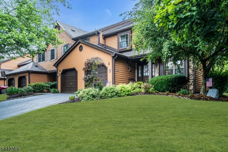 End unit, one car garage