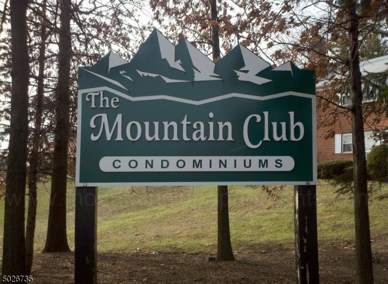 Mountain Club Entrance