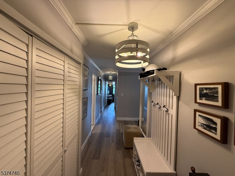 Apt Entrance