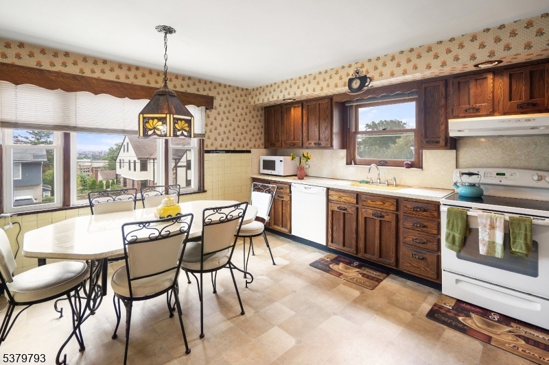 Eat in Kitchen