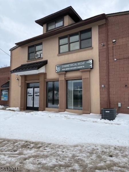 2 Bedroom apt 2nd floor