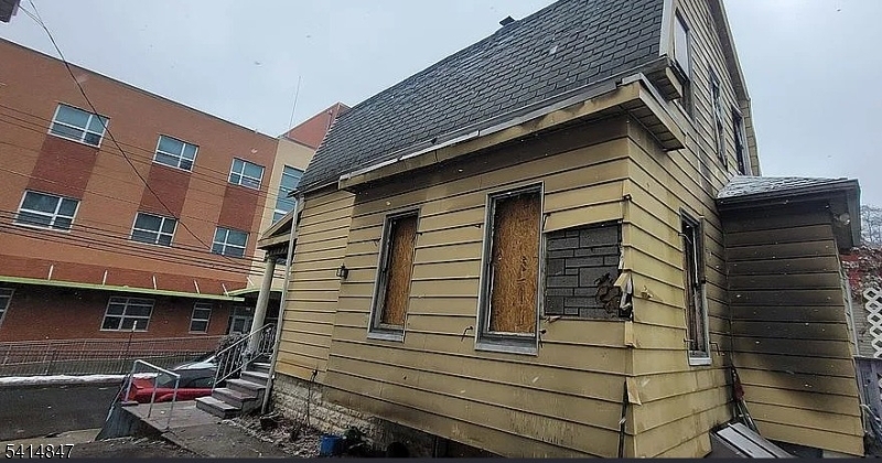 Investment opportunity.  2 bedroom 1 bathroom Colonial with fire damage is ready to be restored to its former glory.