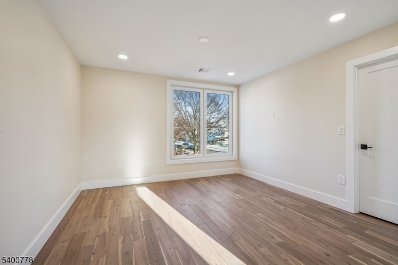 4TH BEDROOM