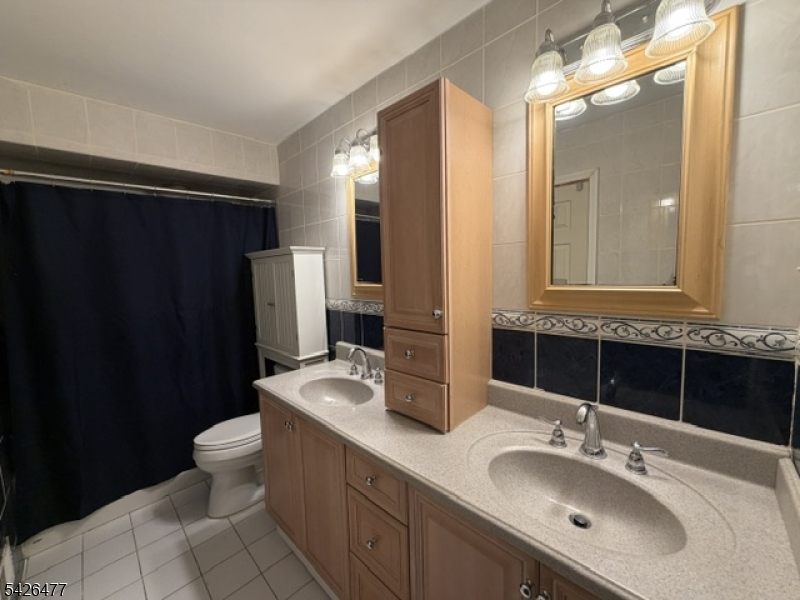 32 Brunswick Dr
