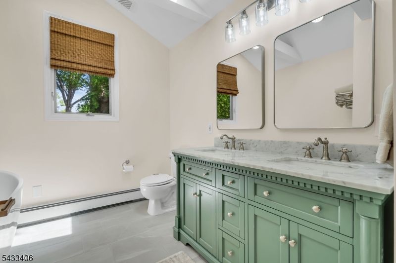 NEW PRIMARY BATH