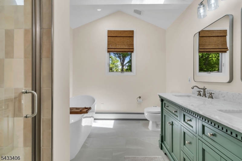 NEW PRIMARY BATH