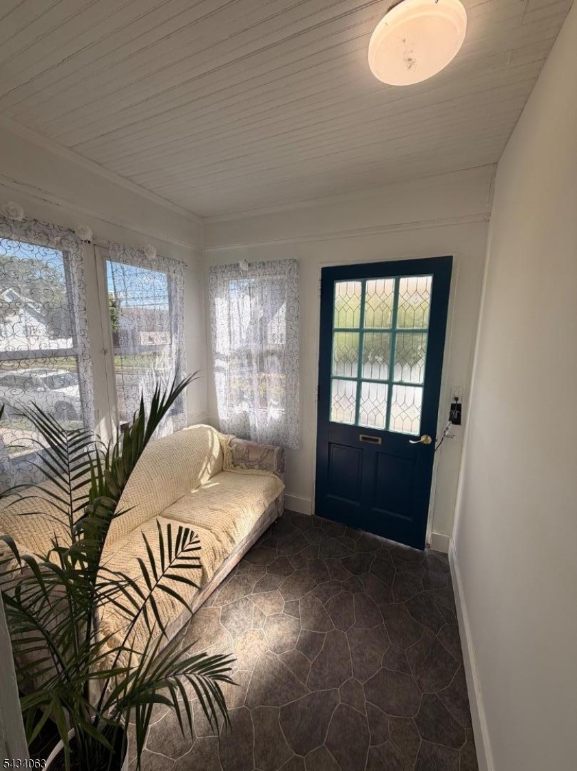 Front porch entrance