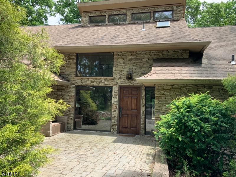 737 Ridge Rd, Kinnelon Boro, NJ 07405 Listing Photo  0