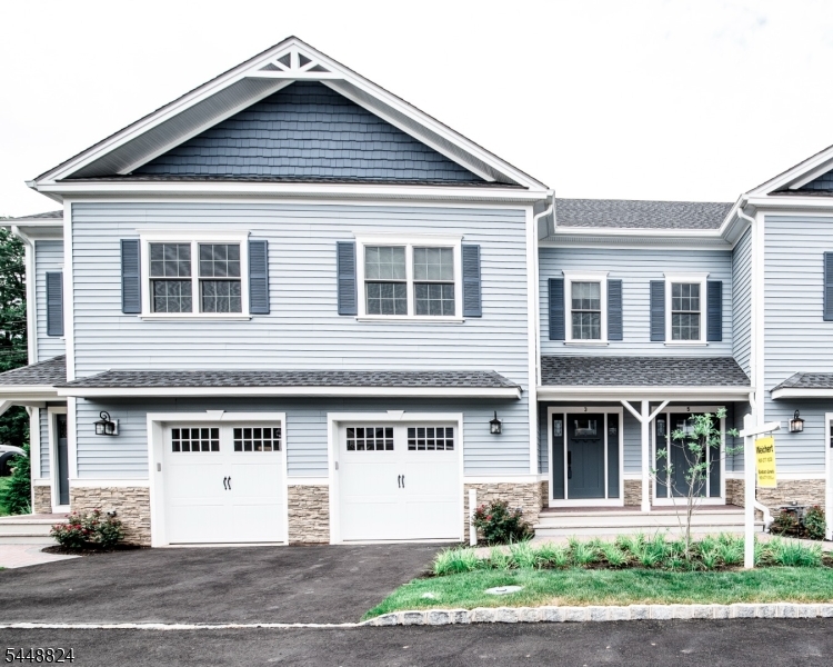 14 Clover Ct