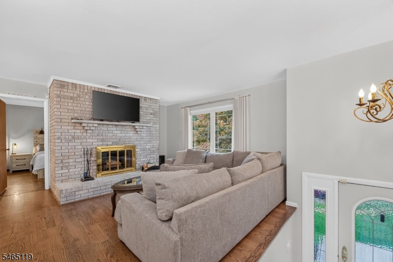 21 Alexandra Rd