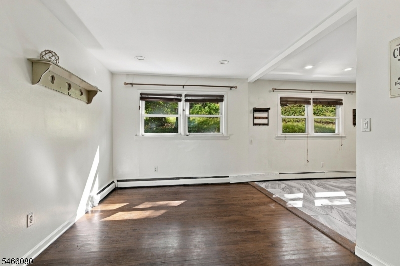 23 Elizabeth Ave