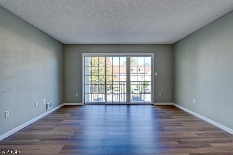 39 Lindsey Ct