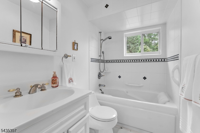 Full Bath