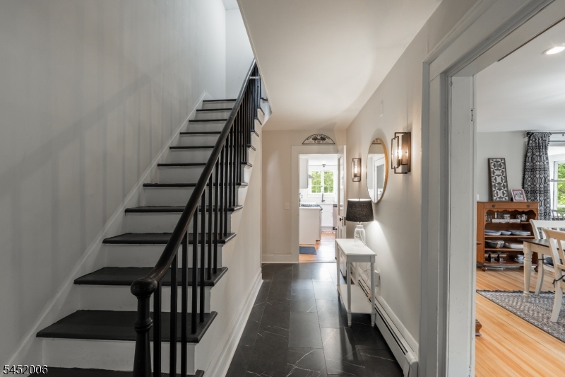 213 Clove Rd