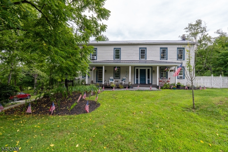 213 Clove Rd