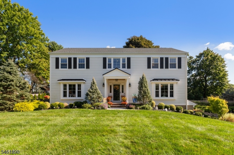 13 Larch Dr
