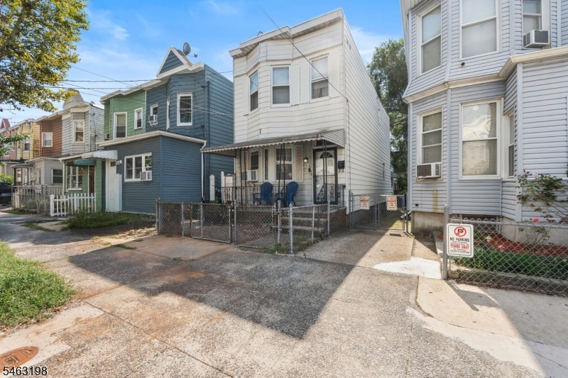 159 Boyd Ave