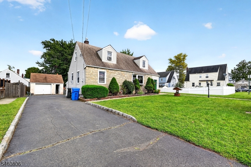 12 Cornell St