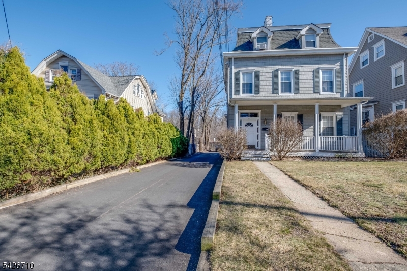 Driveway to parking
