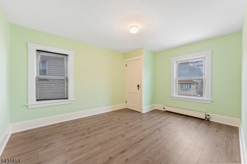 147 Clinton Ave, Clifton City, NJ 07011 Listing Photo  11