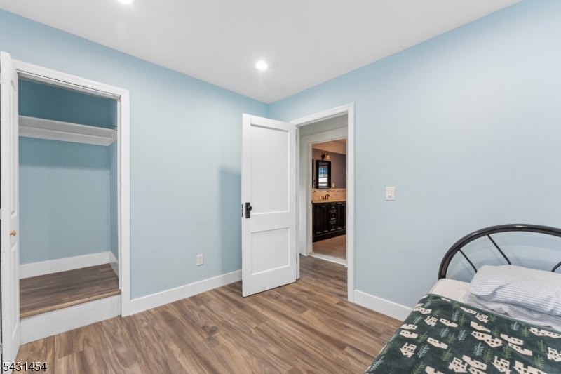 147 Clinton Ave, Clifton City, NJ 07011 Listing Photo  13