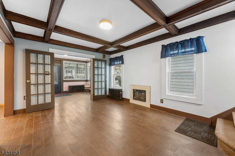 147 Clinton Ave, Clifton City, NJ 07011 Listing Photo  4