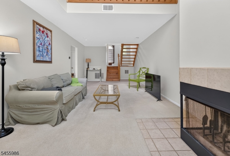 46 Haverhill Ct