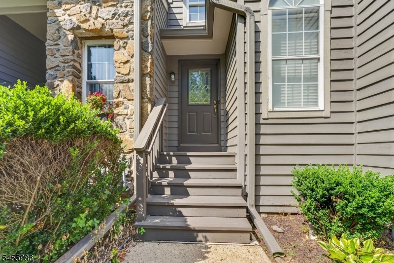 46 Haverhill Ct