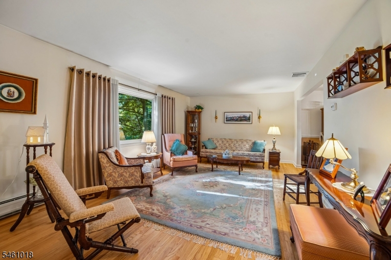 21 Long Ridge Rd