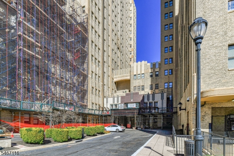 4 Beacon Way Unit 1601