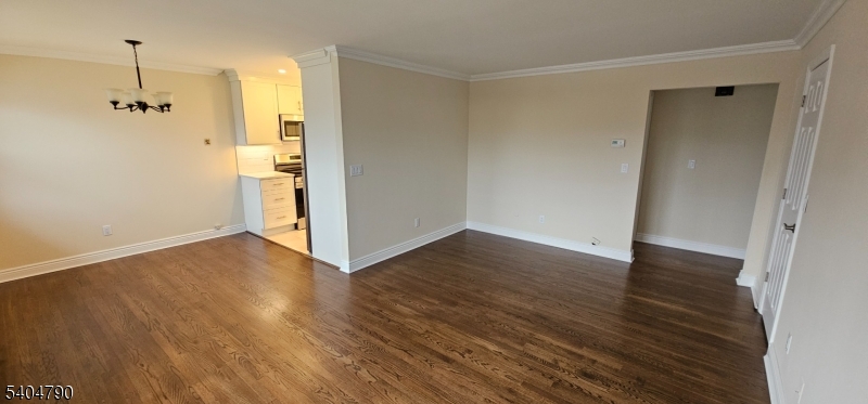 Dining & Living Rm
