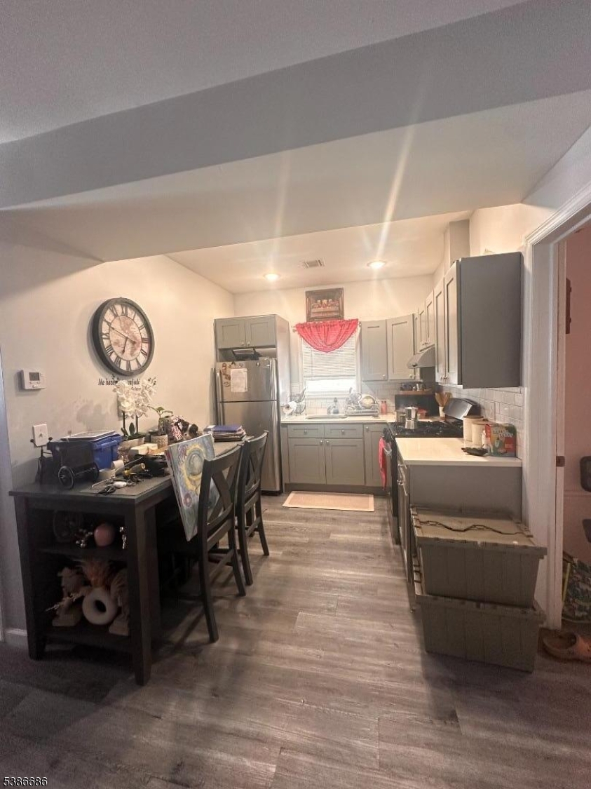 Kitchen 2