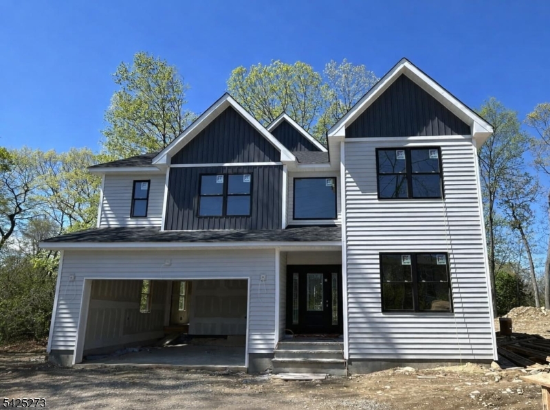 8 Chamberlain Ln, Mount Olive Twp., NJ 07828 Listing Photo  0