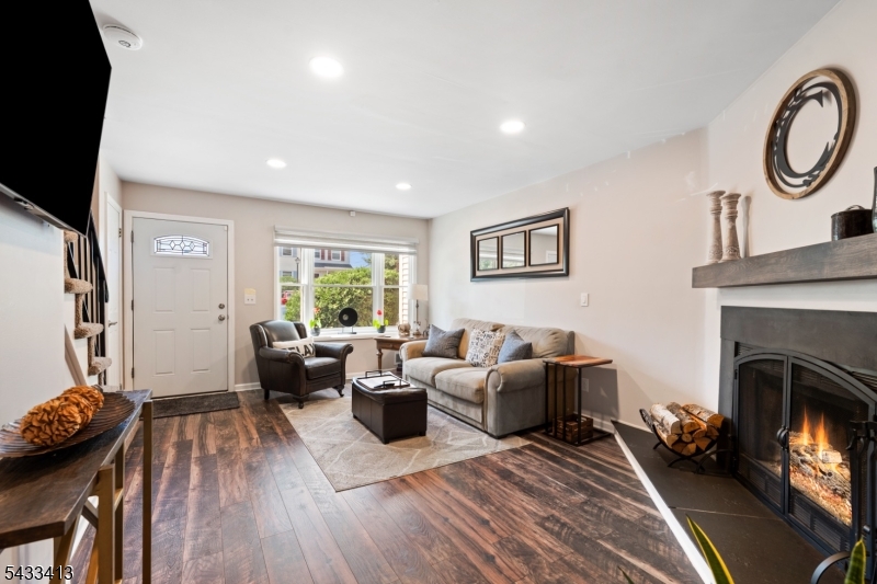 RECESSED LIGHTING