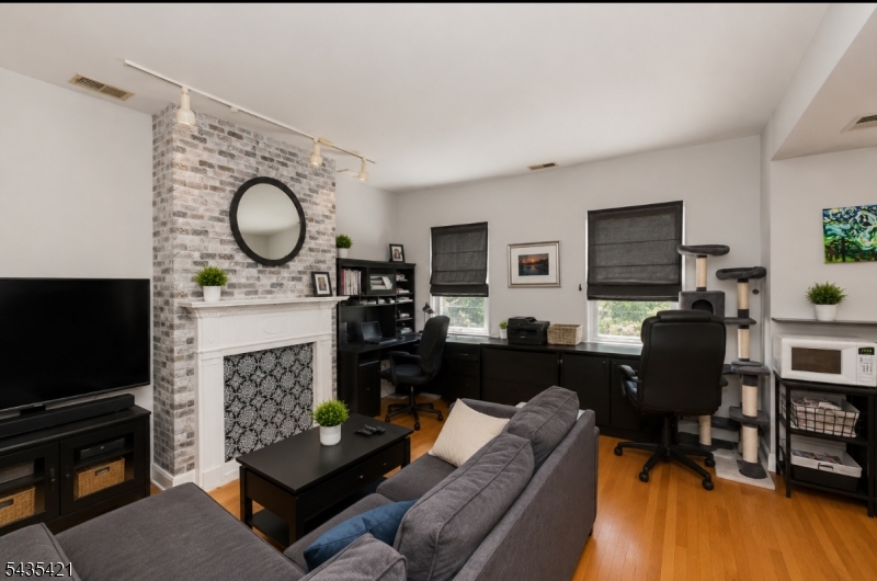 Living room - unit 2