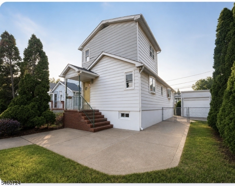 25 Silzer Ave