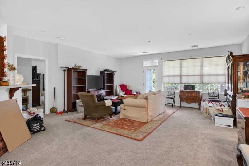 526 Timberlake Dr