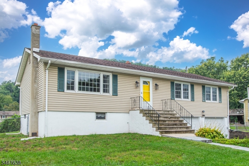 29 Thistle Ave