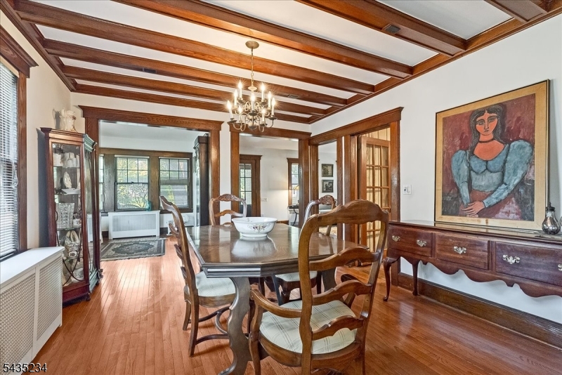 Elegant Dining Room