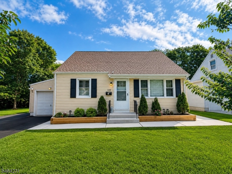 538 Cicilia Pl