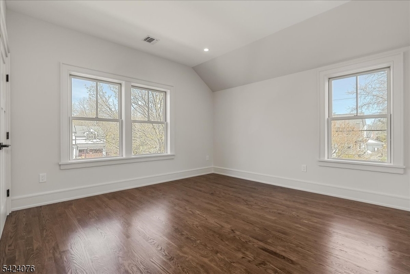 4th bedroom