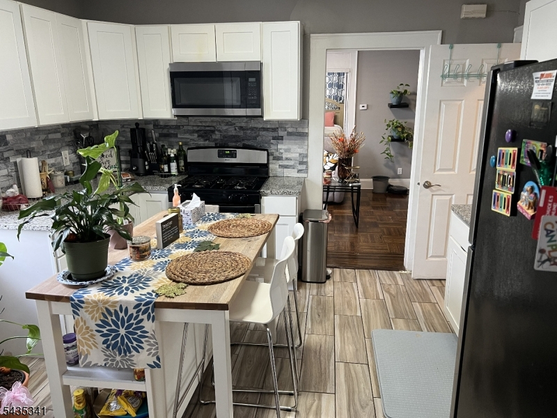Overall view thru kitchen
