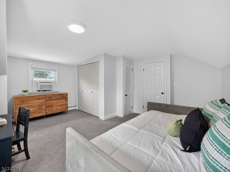 4TH BEDROOM ON 2ND FLOOR